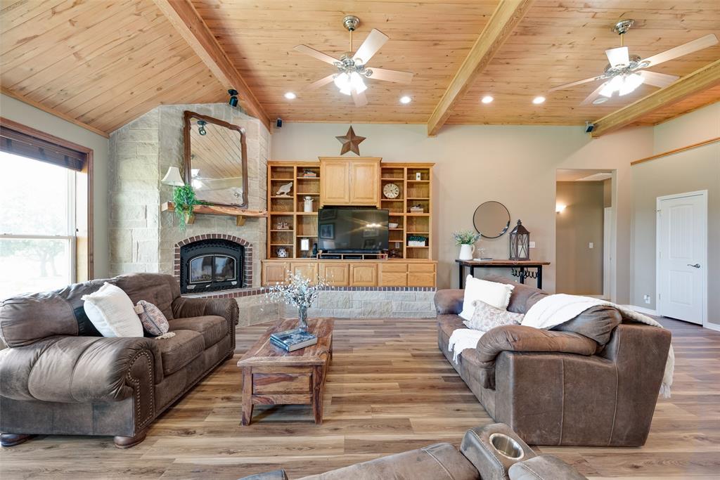 3188 Highway 82 Bells, TX 75414 - Photo 6 of 34