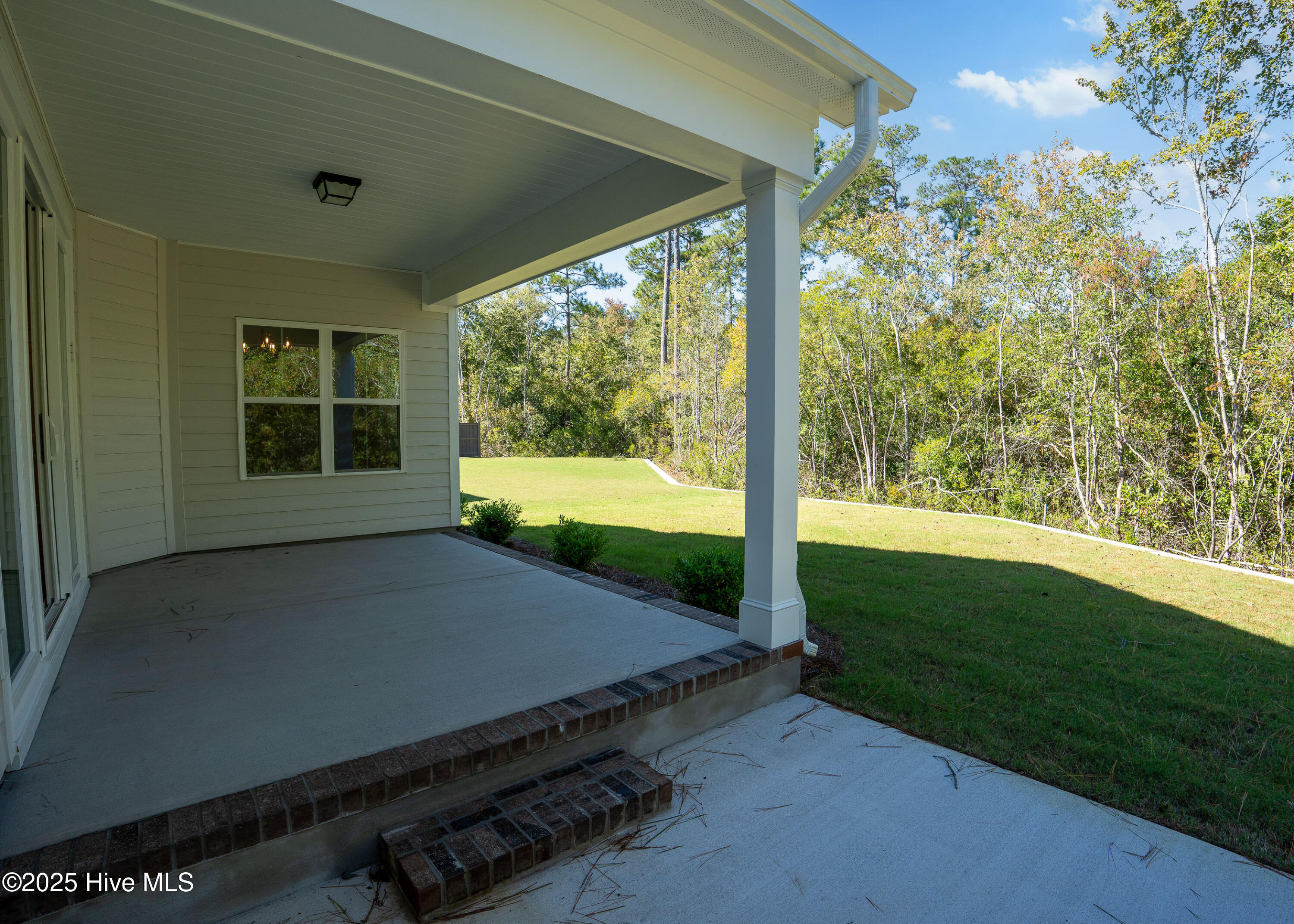 39 Streambed Way Hampstead, NC 28443 - Photo 29 of 36 Covered Porch