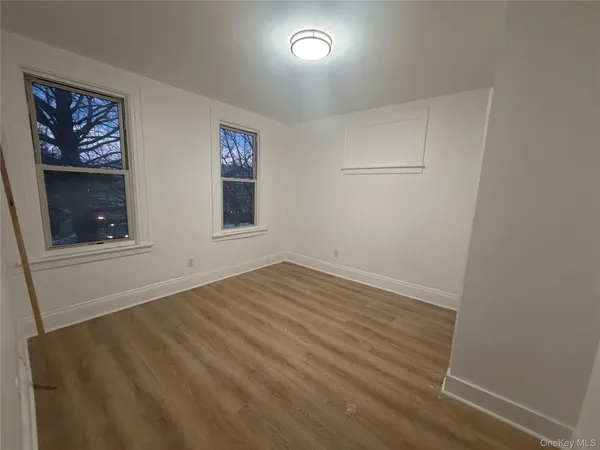 $3,400 | 71-50 73rd Place | Glendale