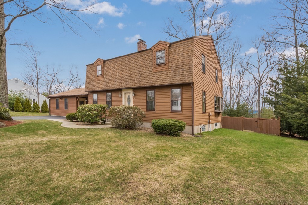 9 Charina Road Northborough, MA 01532 - Photo 3 of 30 Gallery Image 3