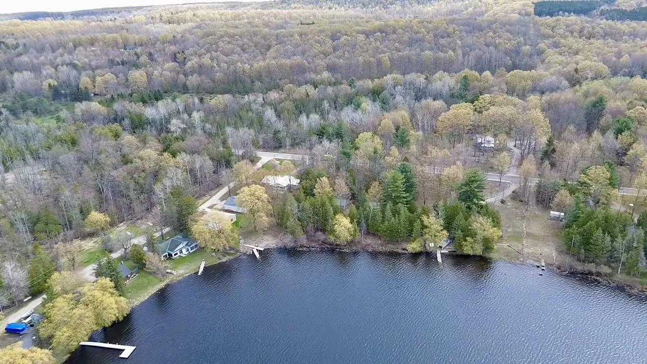 5322 Rushton Road Central Lake, MI 49622 - Photo 3 of 32