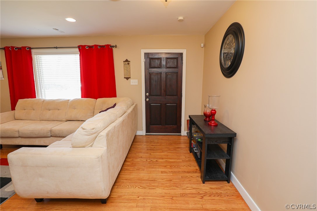 5346 Cold Harbor Road Mechanicsville, VA 23111 - Photo 4 of 42 Another view of Foyer