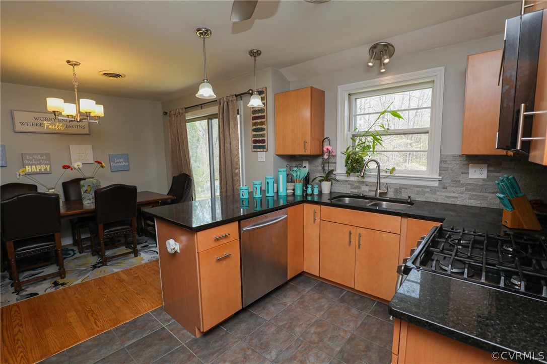 5346 Cold Harbor Road Mechanicsville, VA 23111 - Photo 9 of 42 Kitchen with ceramic floor open to Dining Rm