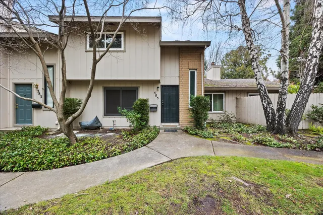$369,500 | 585 Leeward Way, Sacramento, CA 95831