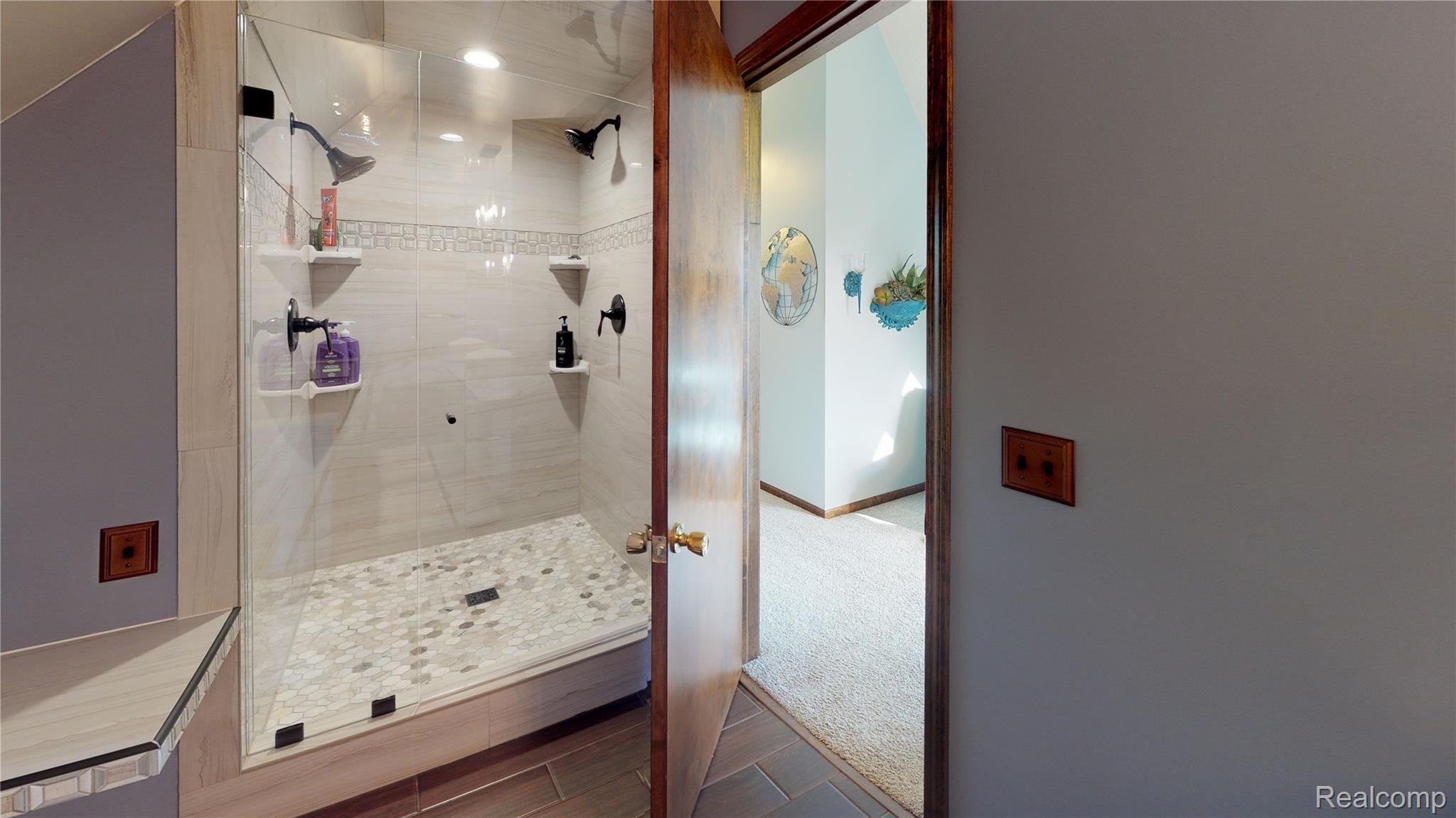 4675 Kilgore Road Croswell, MI 48422 - Photo 11 of 38 4675-Kilgore-Rd-Bathroom.jpg