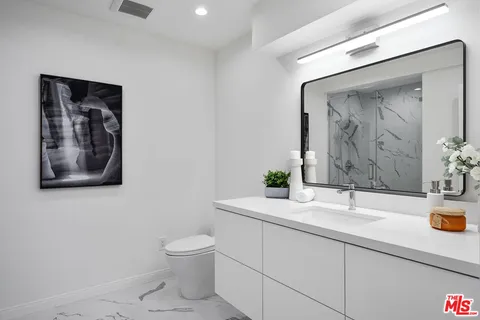 $8,750 | 11543 Sunshine Terrace, Studio City, CA 91604
