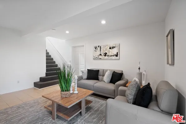 $9,000 | 11543 Sunshine Terrace, Studio City, CA 91604
