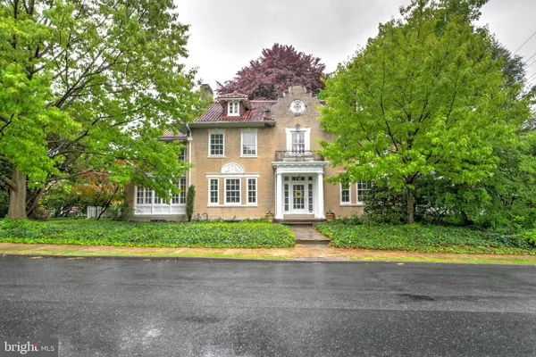 $649,000 | 2 East High Street, Lebanon, PA 17042