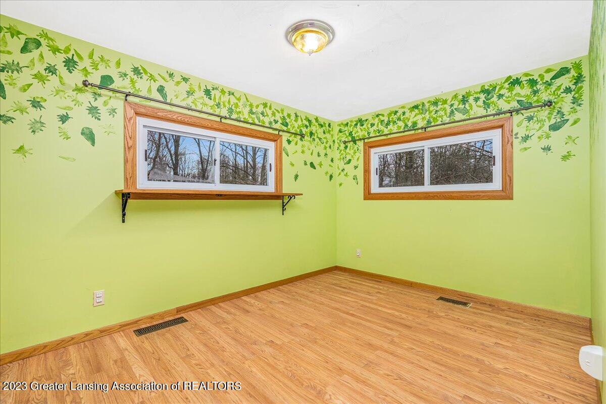 10553 Corcoran Road Haslett, MI 48840 - Photo 14 of 33 32-Media Jett-31