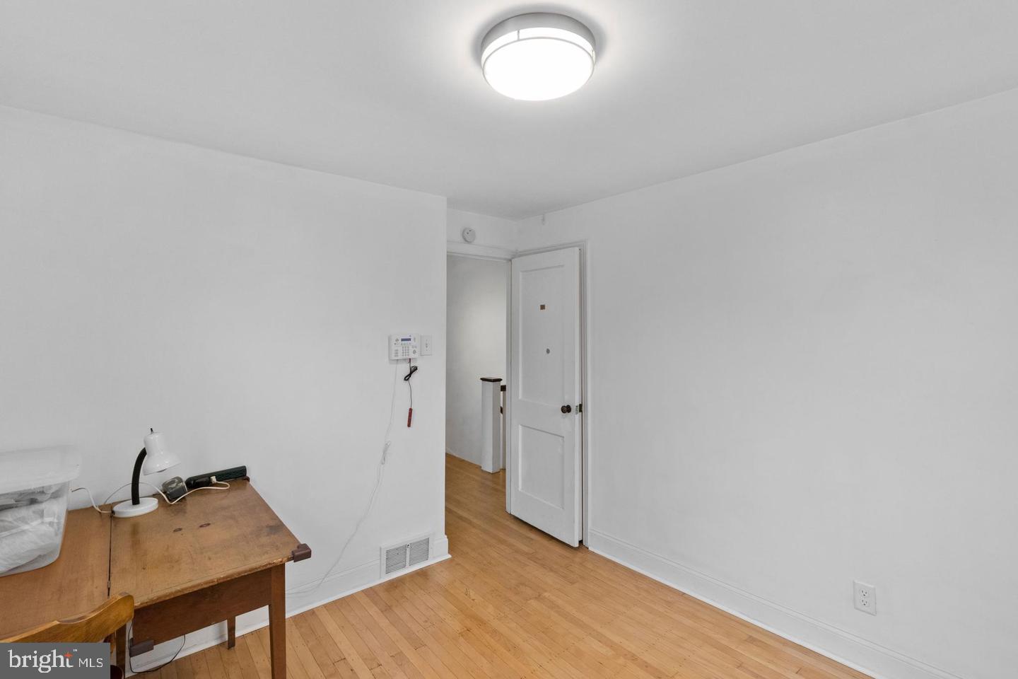 107 Rockglen Road Wynnewood, PA 19096 - Photo 15 of 26 Gallery Image 15