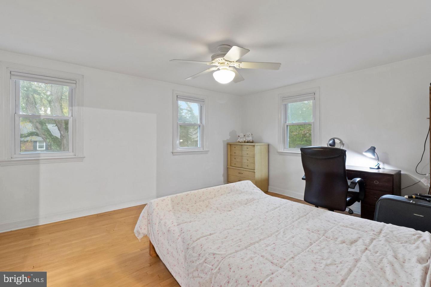 107 Rockglen Road Wynnewood, PA 19096 - Photo 17 of 26 Gallery Image 17