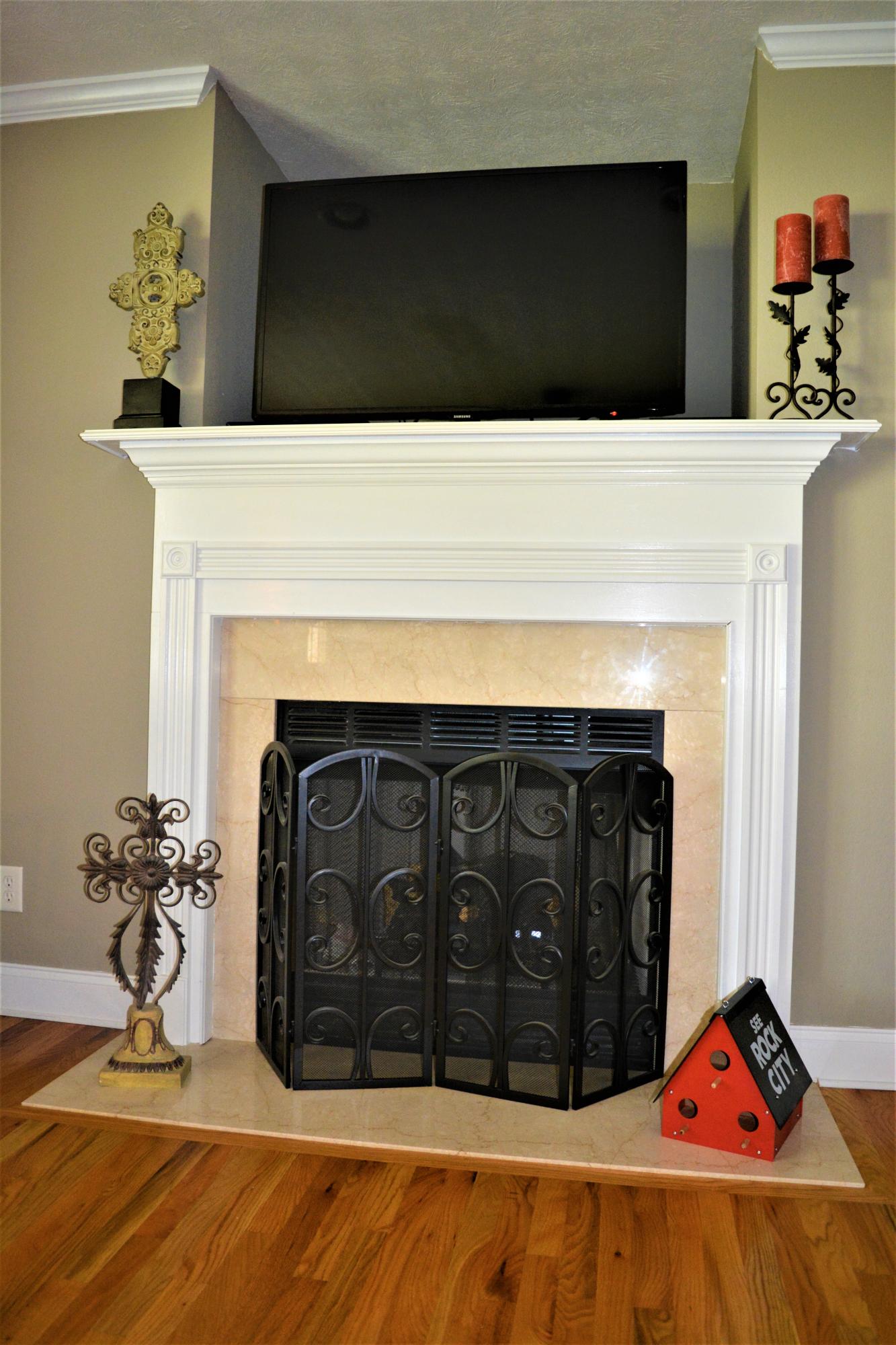 44 Clear Creek Road Flintstone, GA 30725 - Photo 19 of 45 Living Room