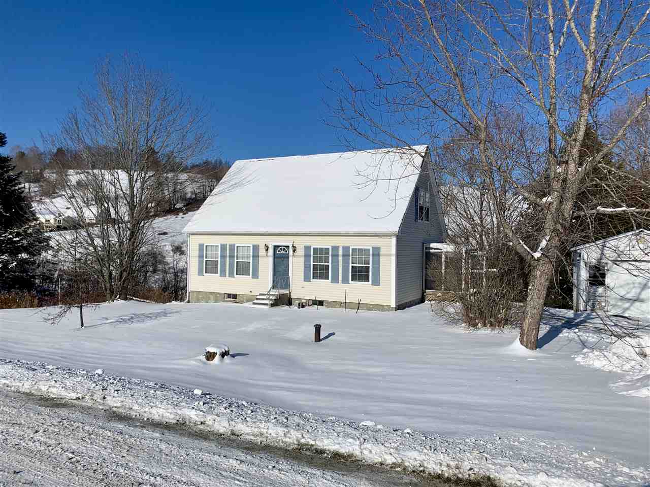 86 Hewitt Hill Road Pomfret, VT 05053 - Photo 1 of 19