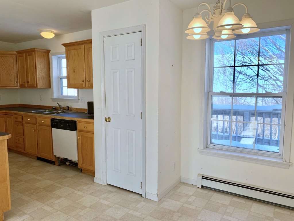 86 Hewitt Hill Road Pomfret, VT 05053 - Photo 6 of 19