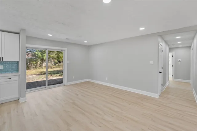 $210,000 | 5531 Elm Tree Drive, Houston, TX 77048