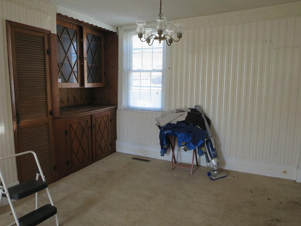 2 Chestnut Street Monson, MA 01057 - Photo 8 of 32