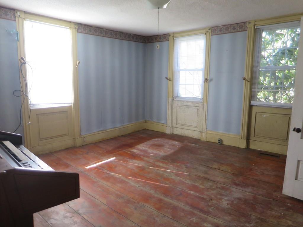 2 Chestnut Street Monson, MA 01057 - Photo 9 of 32