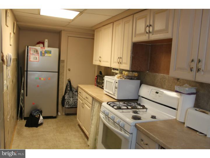 1327 Argus Road Camden, NJ 08104 - Photo 7 of 16 Kitchen