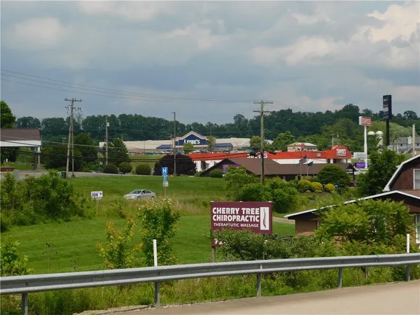 $250,000 | 329 McClellandtown Road, Uniontown, PA 15401