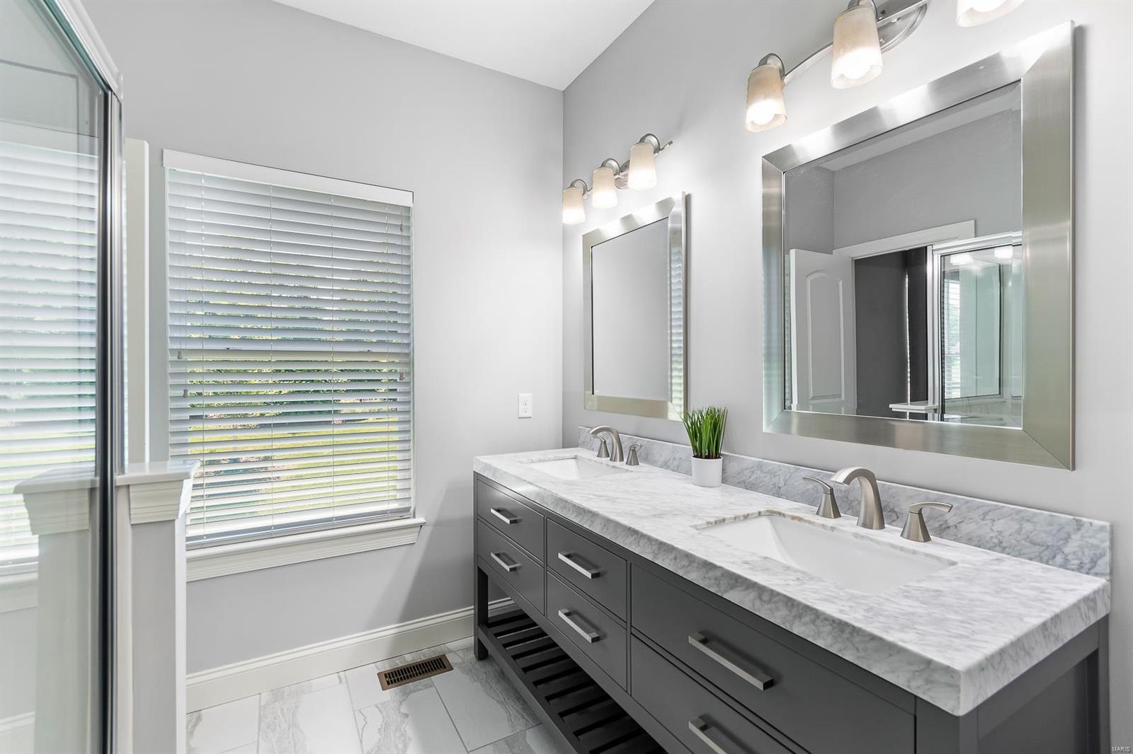 1518 Ridgepointe Pl Drive Lake St. Louis, MO 63367 - Photo 18 of 31