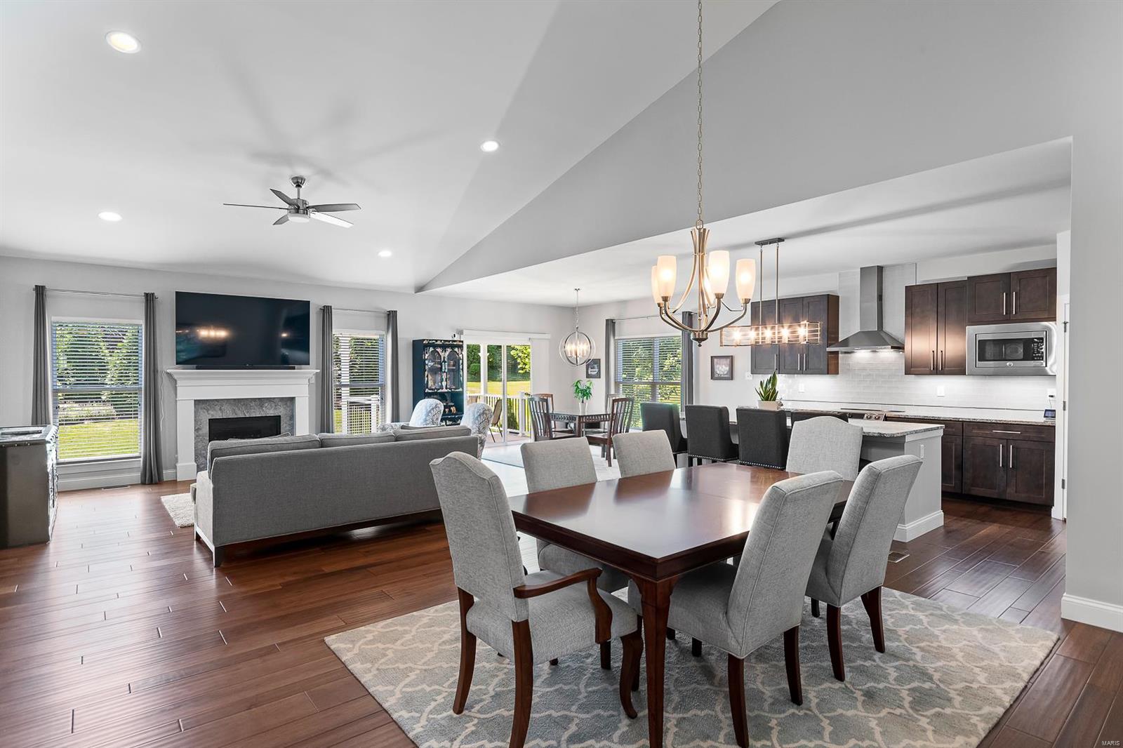 1518 Ridgepointe Pl Drive Lake St. Louis, MO 63367 - Photo 4 of 31