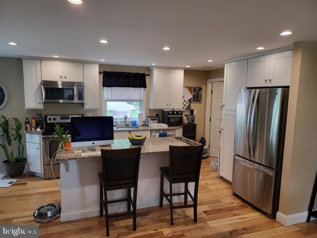 2155 Starr Road Quakertown, PA 18951 - Photo 2 of 24 Kitchen with island and seating