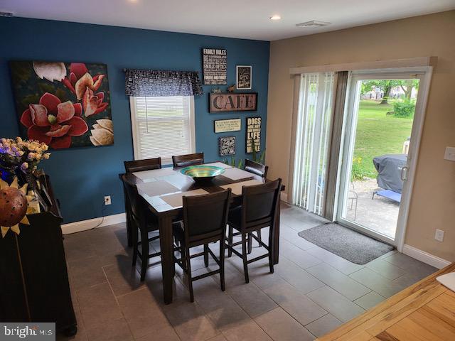 2155 Starr Road Quakertown, PA 18951 - Photo 5 of 24 dining room