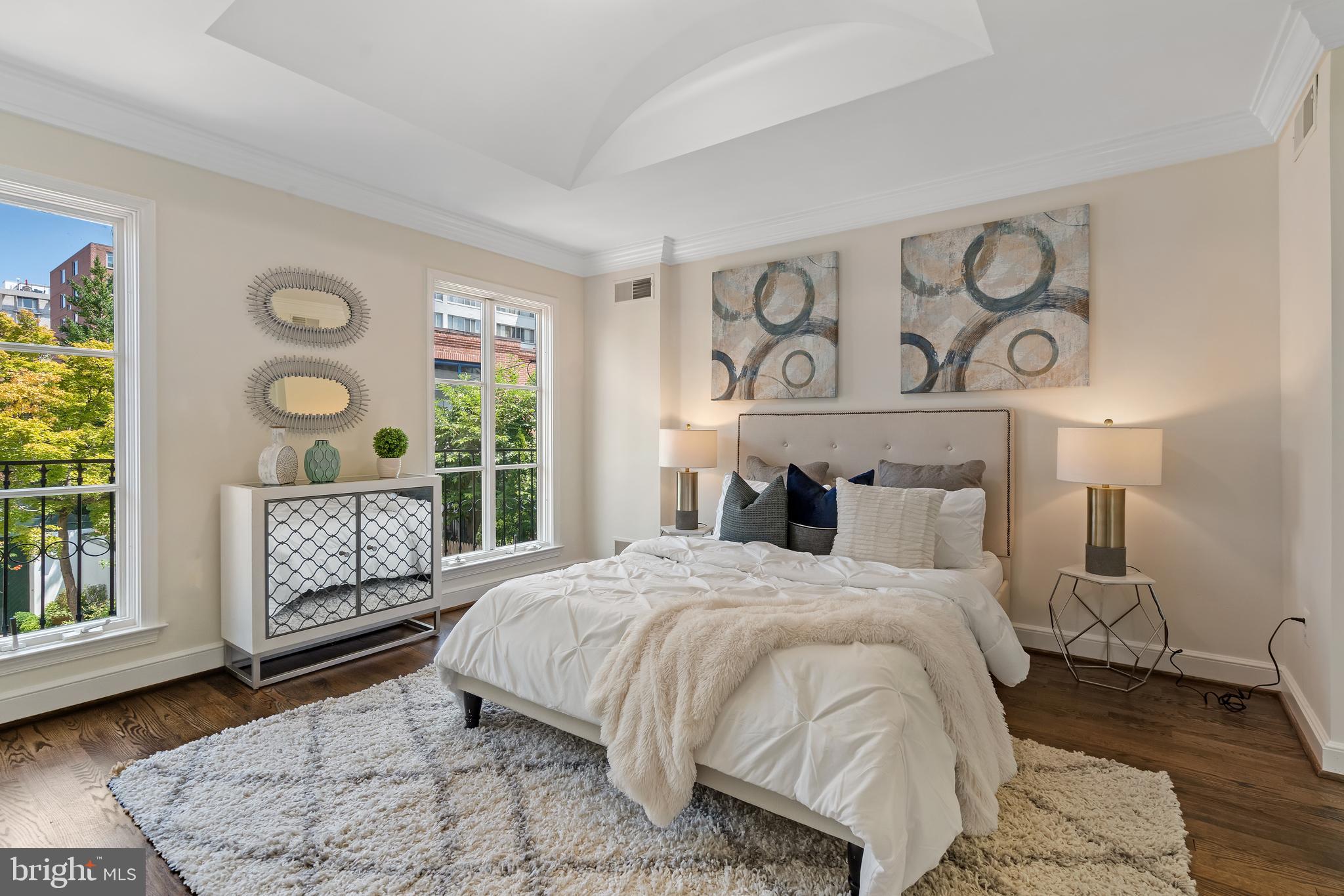 2517 I Street Northwest Washington, DC 20037 - Photo 19 of 37 Primary bedroom