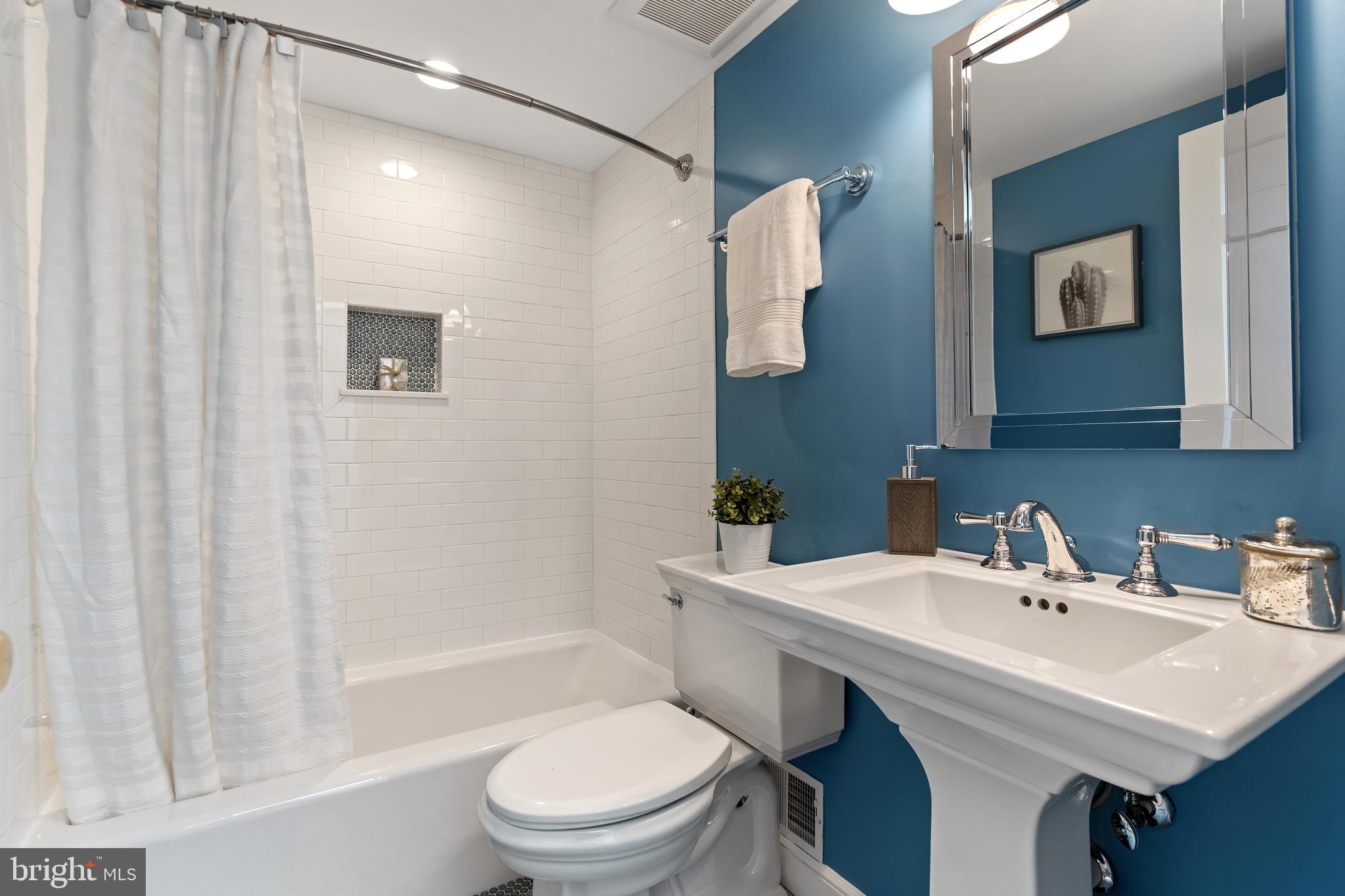 2517 I Street Northwest Washington, DC 20037 - Photo 25 of 37 Third bathroom