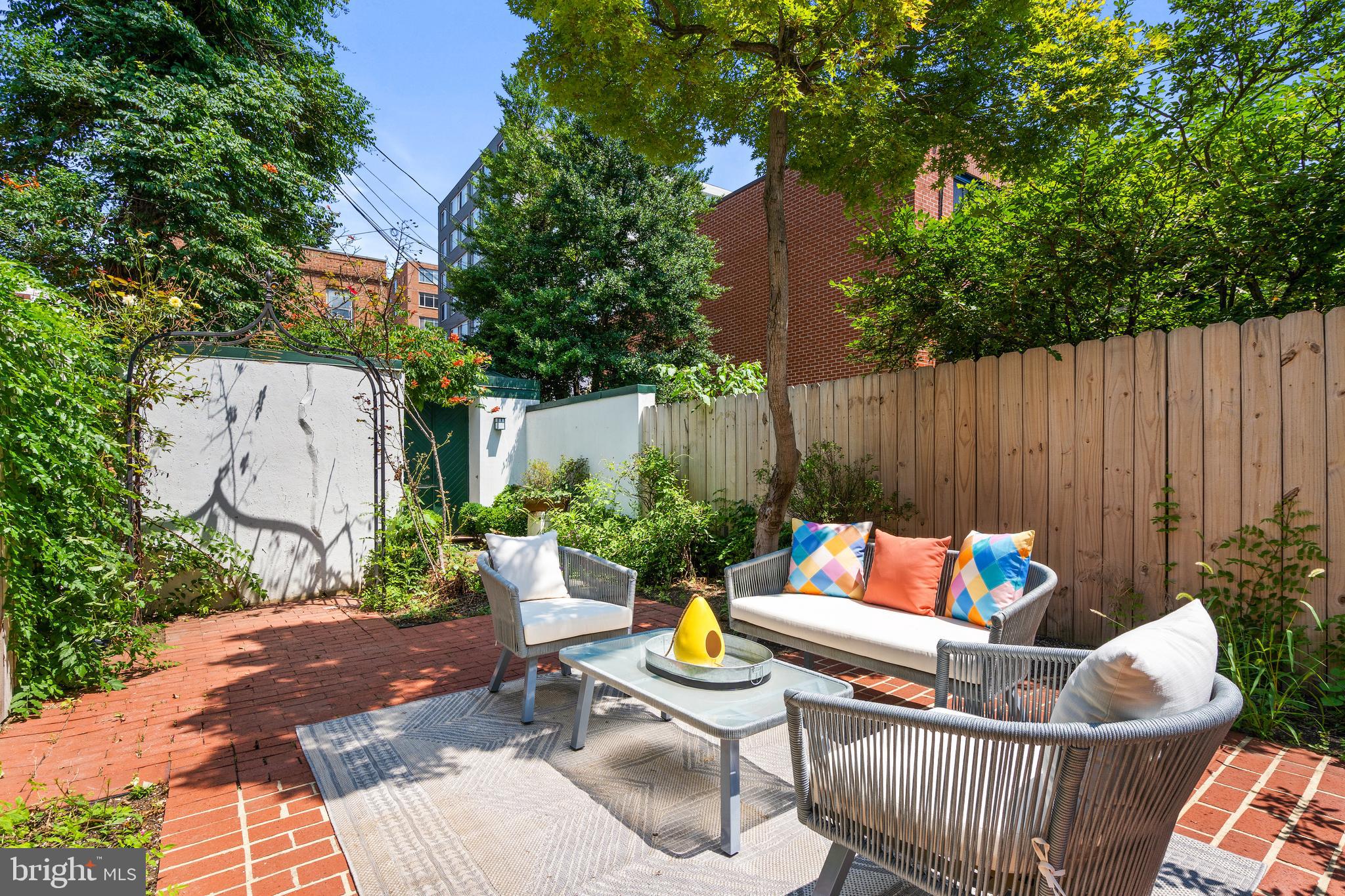 2517 I Street Northwest Washington, DC 20037 - Photo 28 of 37 Patio and garden