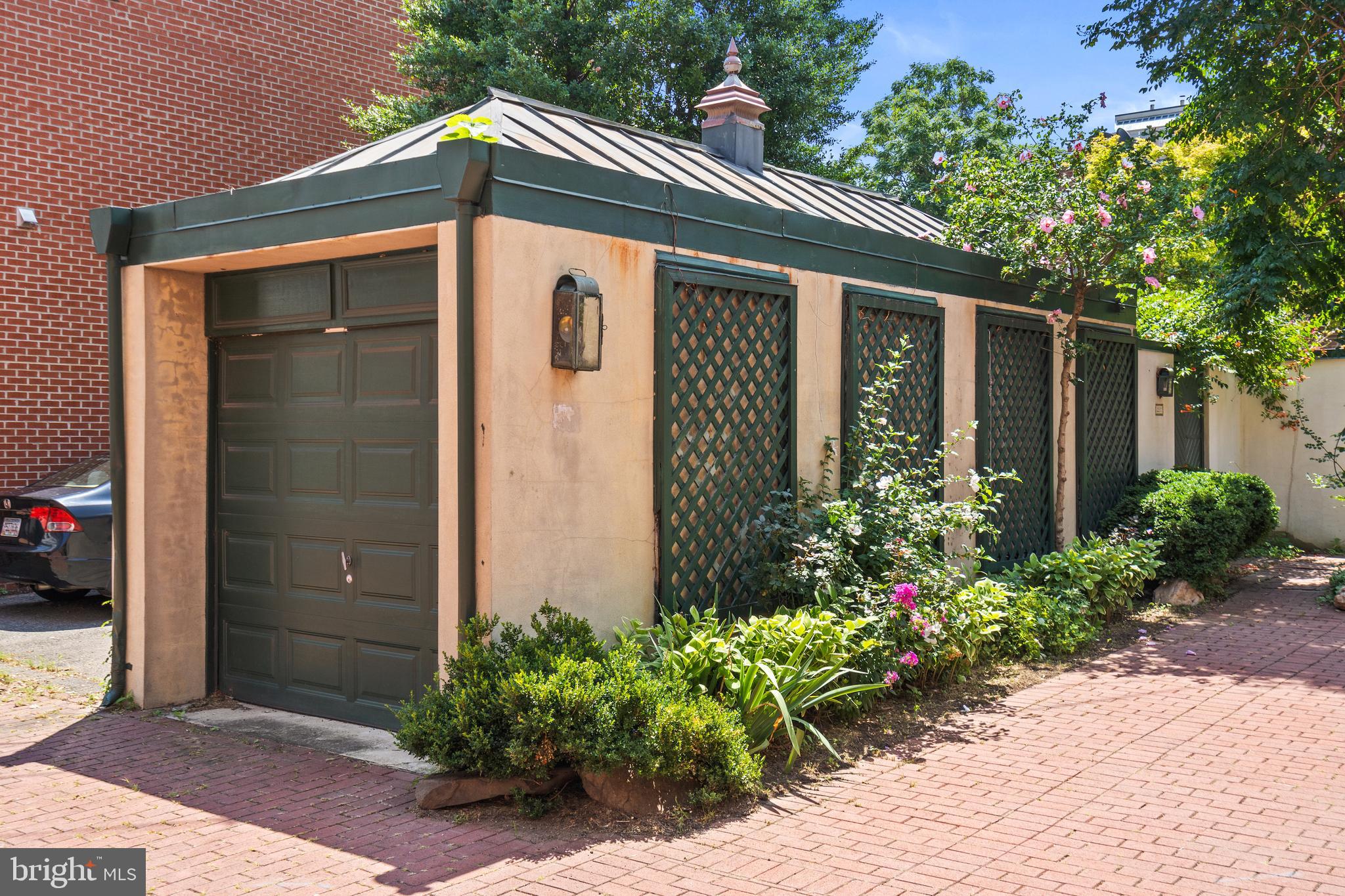2517 I Street Northwest Washington, DC 20037 - Photo 30 of 37 Garage