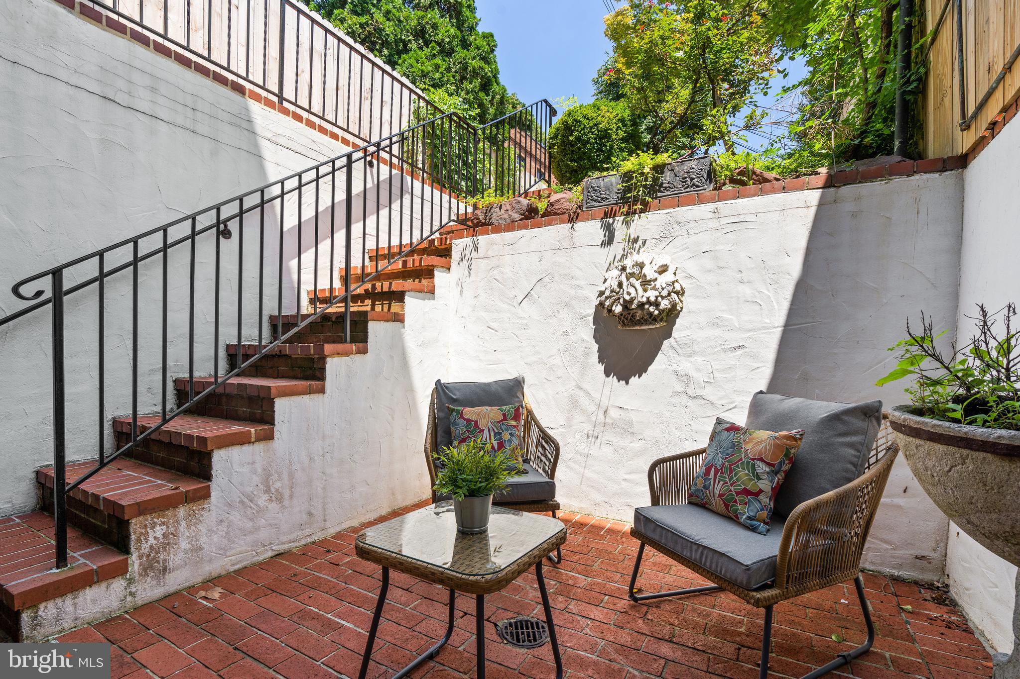 2517 I Street Northwest Washington, DC 20037 - Photo 6 of 37 Patio