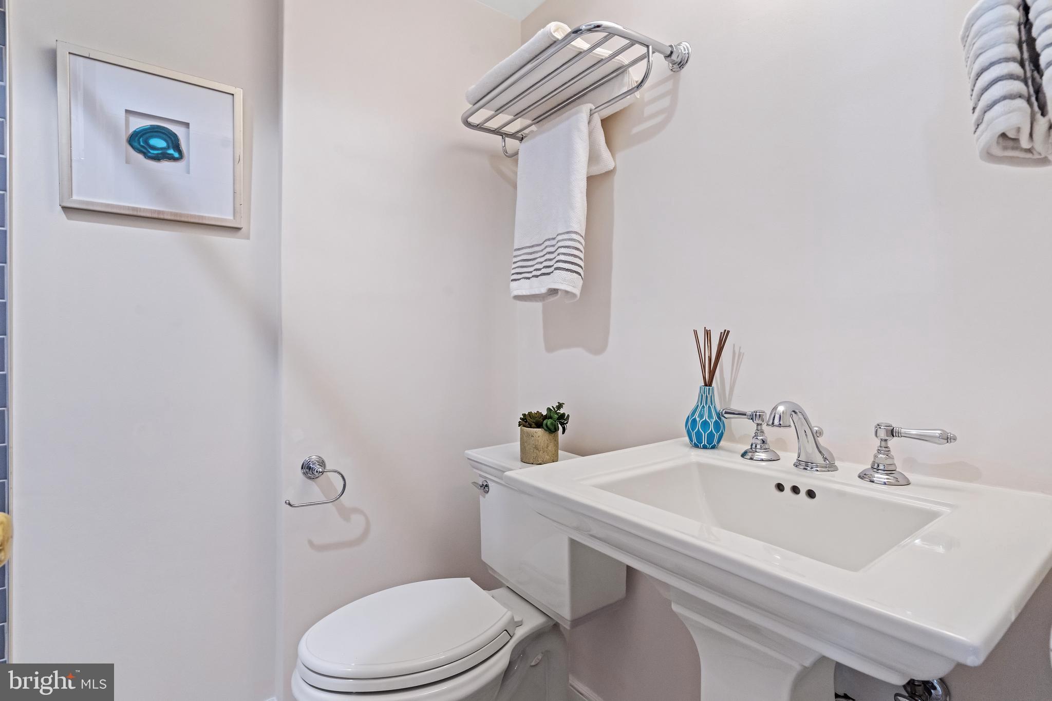 2517 I Street Northwest Washington, DC 20037 - Photo 8 of 37 First bathroom