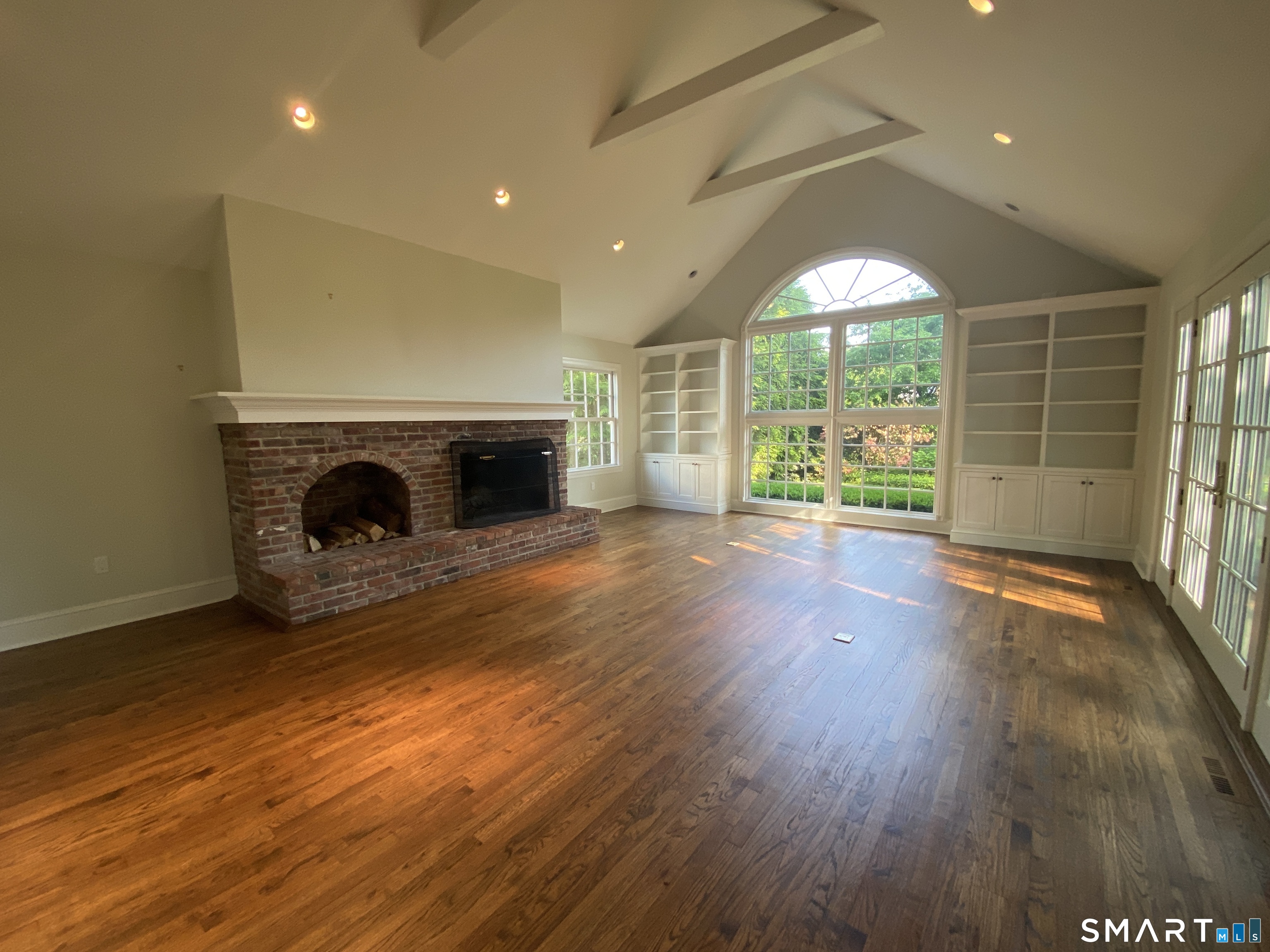 51 Hawthorne Road New Canaan, CT 06840 - Photo 4 of 20