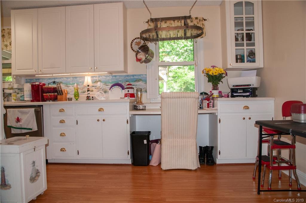 3901 Lake Road Charlotte, NC 28269 - Photo 11 of 29 Gallery Image 11