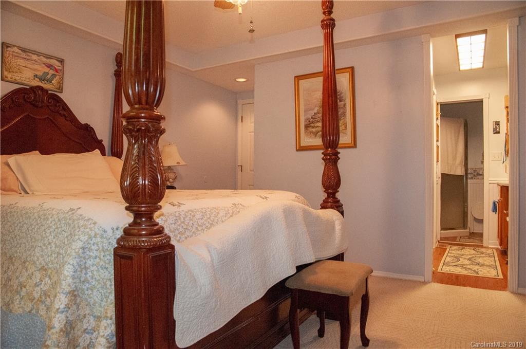 3901 Lake Road Charlotte, NC 28269 - Photo 13 of 29 Gallery Image 13