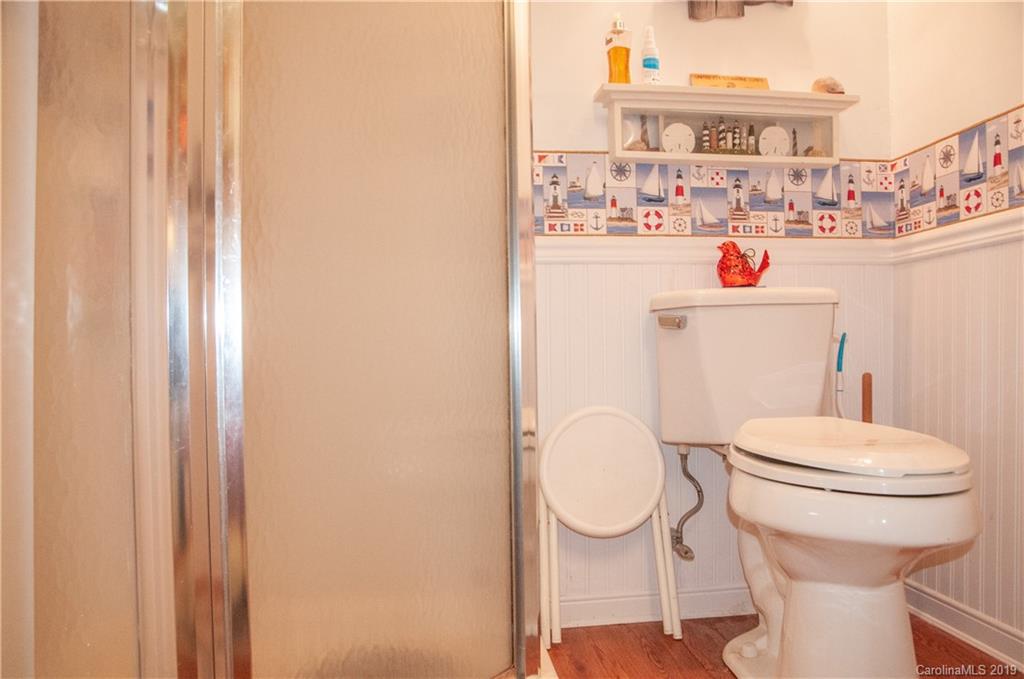 3901 Lake Road Charlotte, NC 28269 - Photo 16 of 29 Gallery Image 16