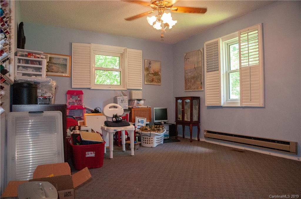 3901 Lake Road Charlotte, NC 28269 - Photo 18 of 29 Gallery Image 18