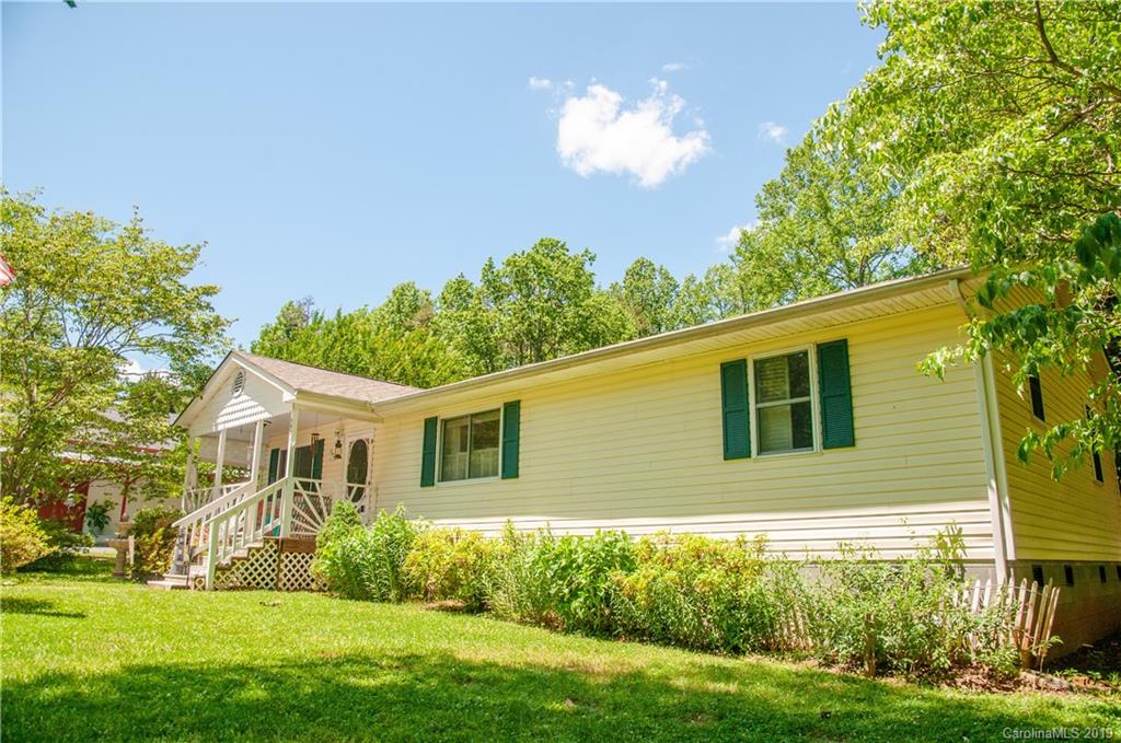3901 Lake Road Charlotte, NC 28269 - Photo 4 of 29 Gallery Image 4