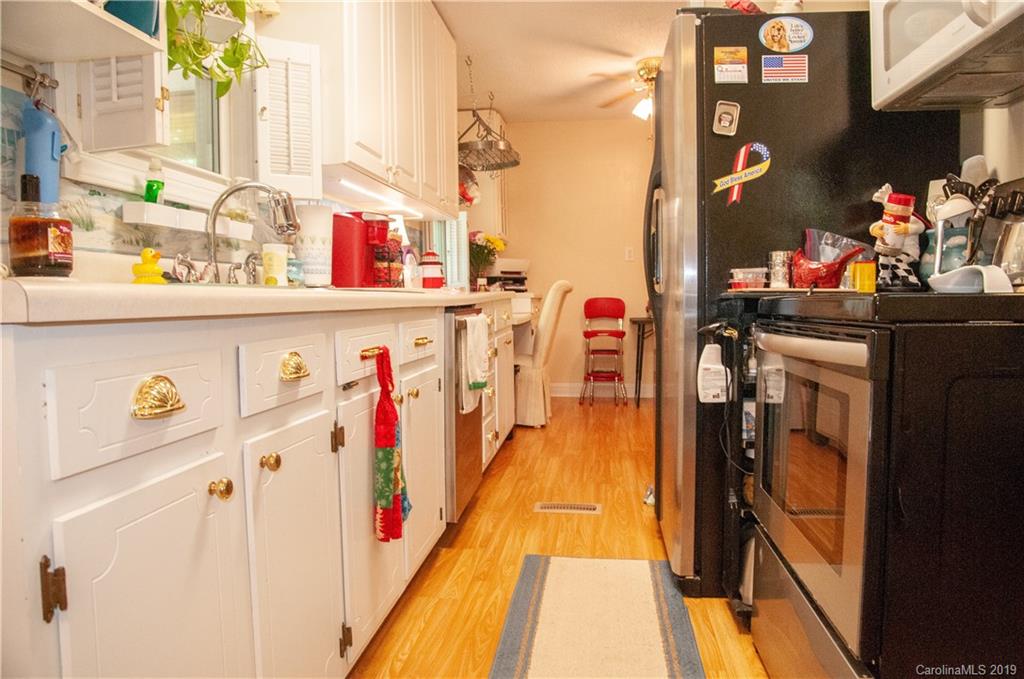 3901 Lake Road Charlotte, NC 28269 - Photo 10 of 29 Gallery Image 10