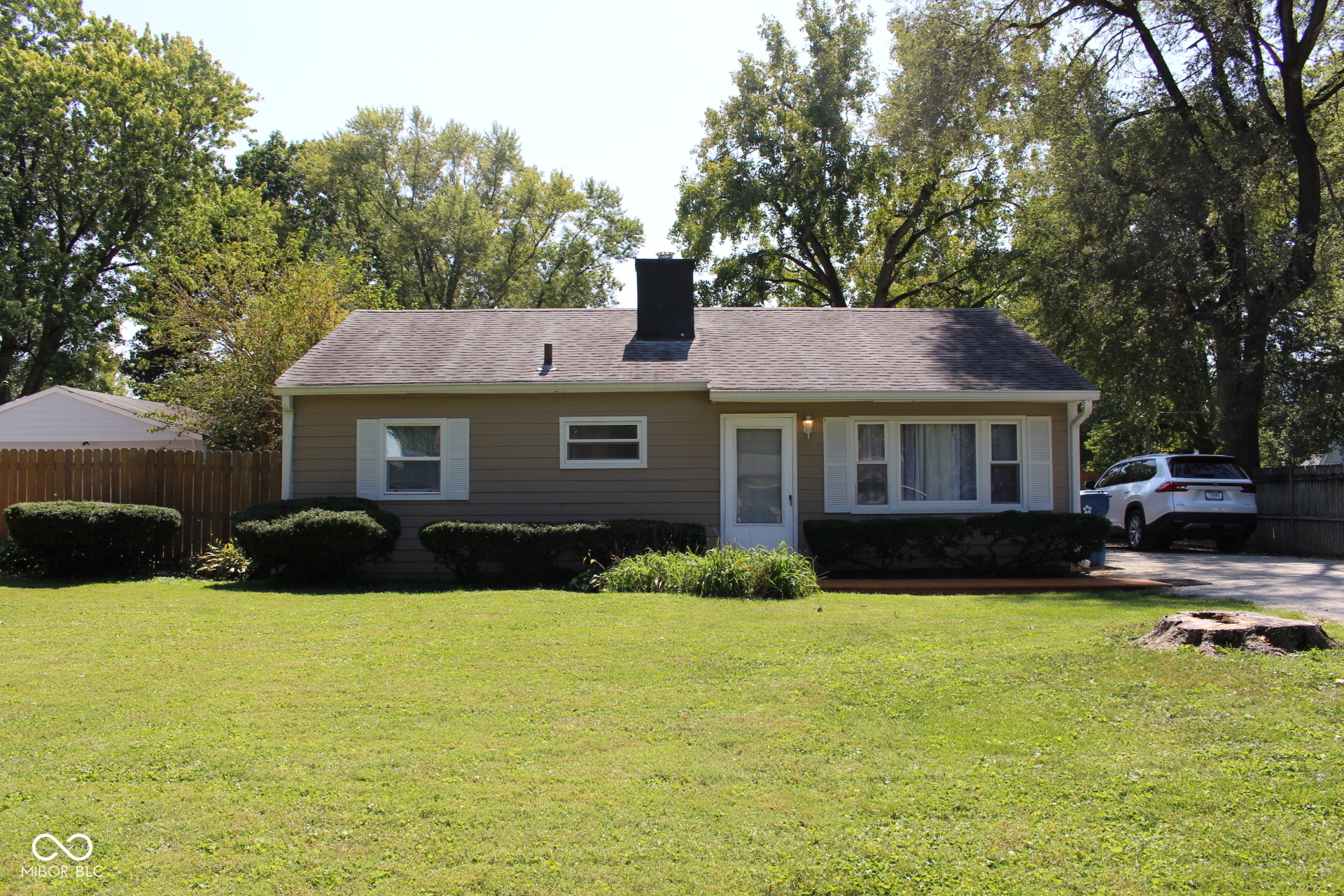 1909 Ruth Drive Indianapolis, IN 46240 - Photo 1 of 22 Gallery Image 1