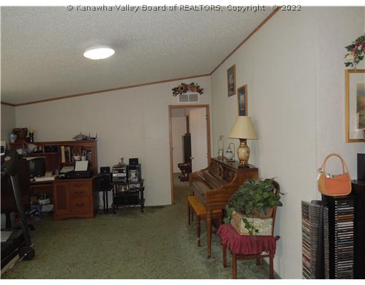 926 Wills Creek Road Elkview, WV 25071 - Photo 6 of 15 Living Room.