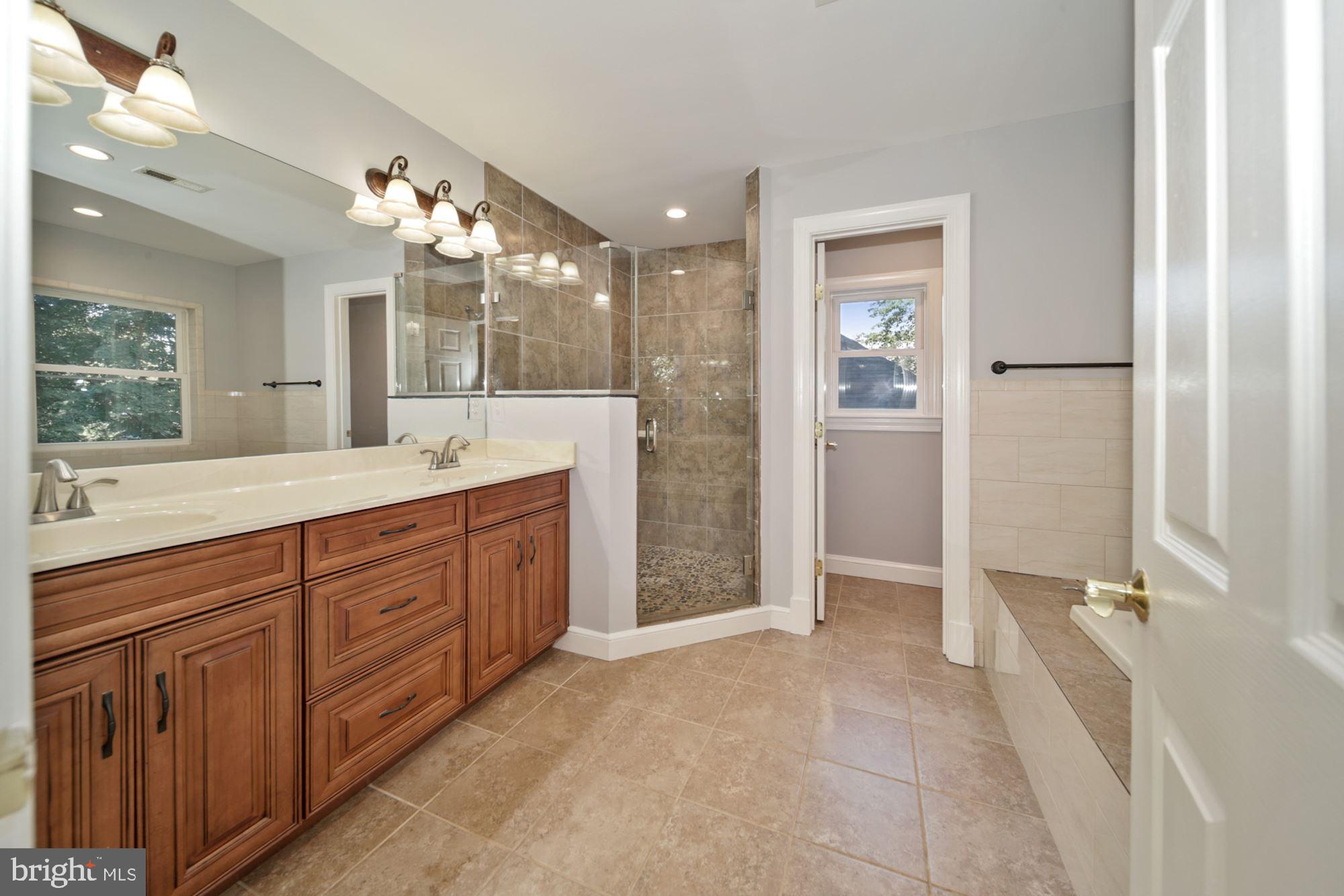 4103 Decatur Avenue Kensington, MD 20895 - Photo 16 of 32 Primary Bathroom
