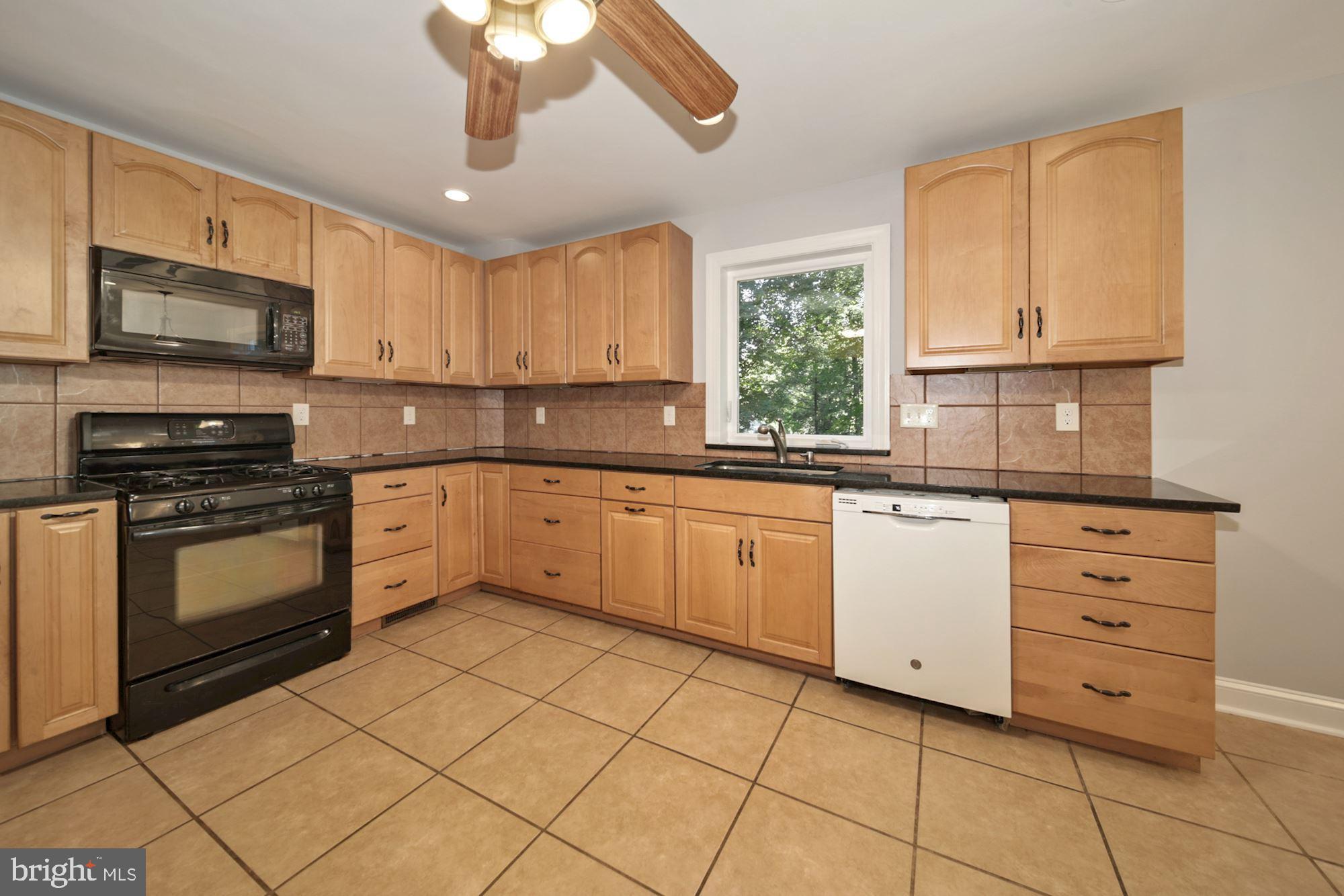 4103 Decatur Avenue Kensington, MD 20895 - Photo 8 of 32 Kitchen
