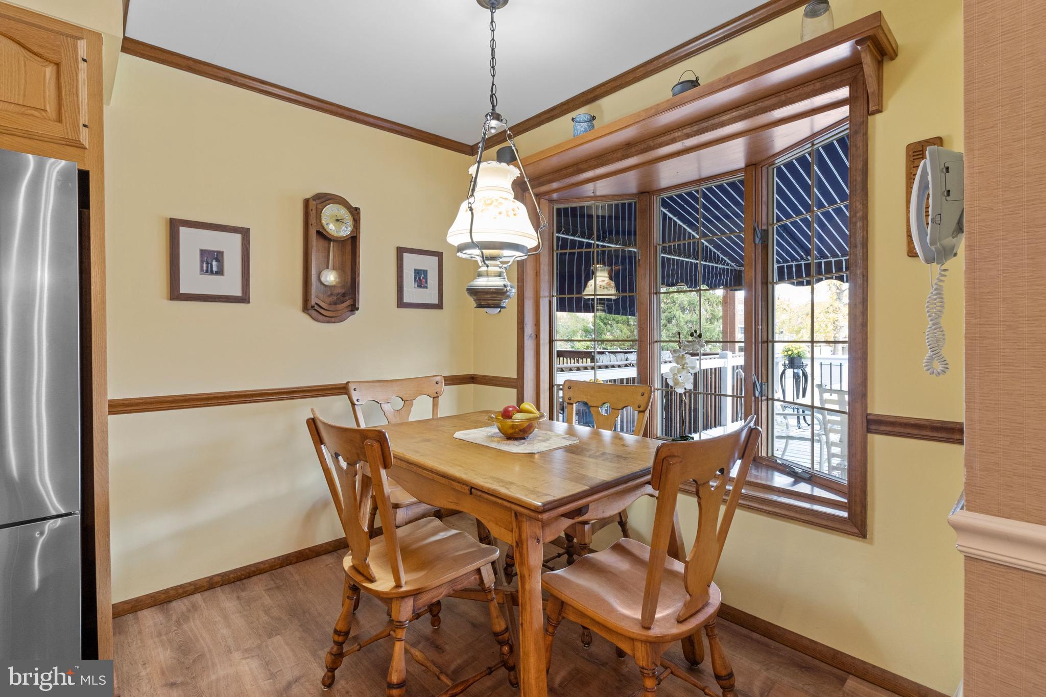12419 Wyndom Road Philadelphia, PA 19154 - Photo 17 of 40 Eat in Kitchen.