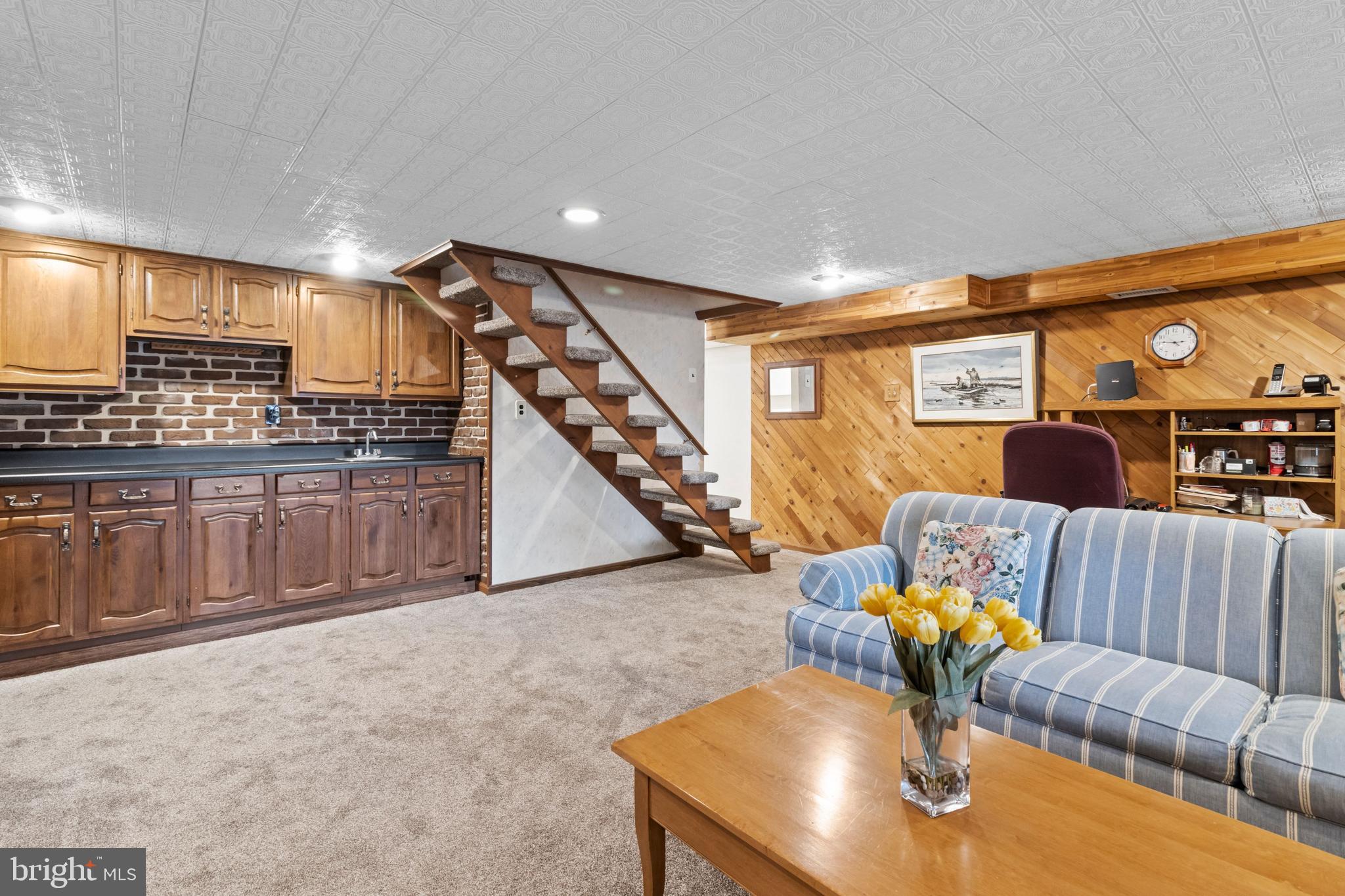 12419 Wyndom Road Philadelphia, PA 19154 - Photo 30 of 40 Floating staircase.