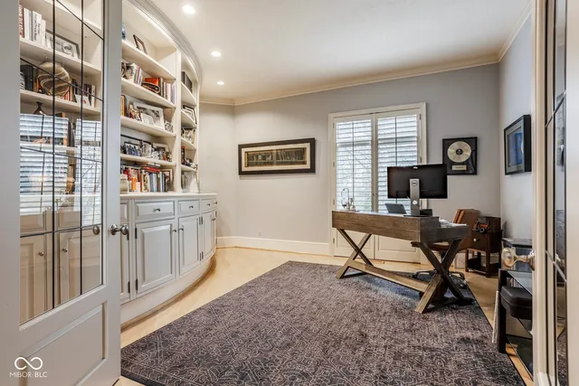 $2,599,000 | 290 Breakwater Drive, Fishers, IN 46037