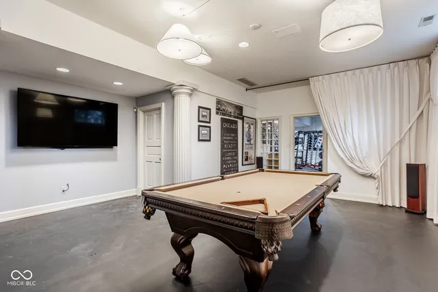 $2,599,000 | 290 Breakwater Drive, Fishers, IN 46037