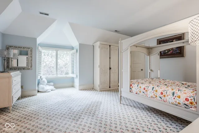 $2,599,000 | 290 Breakwater Drive, Fishers, IN 46037