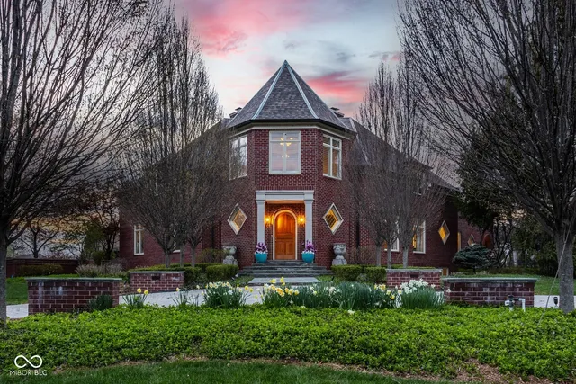 $2,599,000 | 290 Breakwater Drive, Fishers, IN 46037